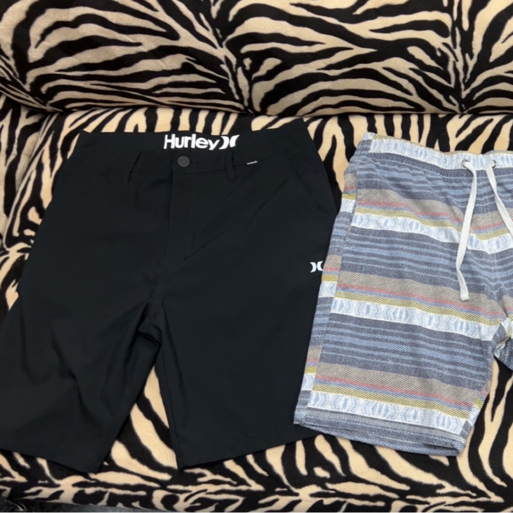Hurley Men's Athletic Shorts - Black, Gray, Multicolor Stripes - size medium